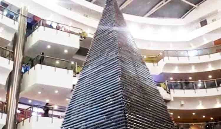 New cupcake tower at Chennai mall